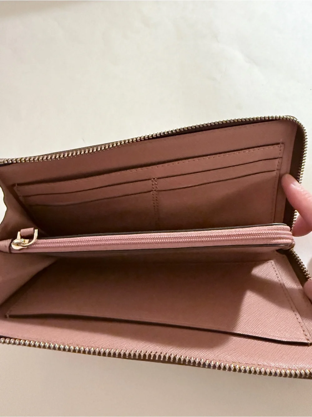 Kate Spade Eva L-Zip Continental Wallet
